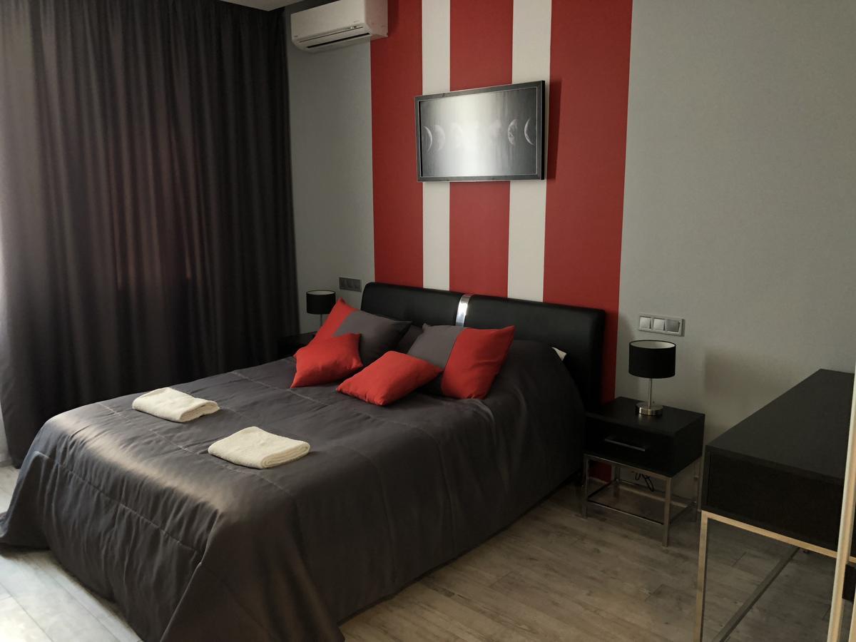 Bon Apetit Apartament Lviv Exteriör bild