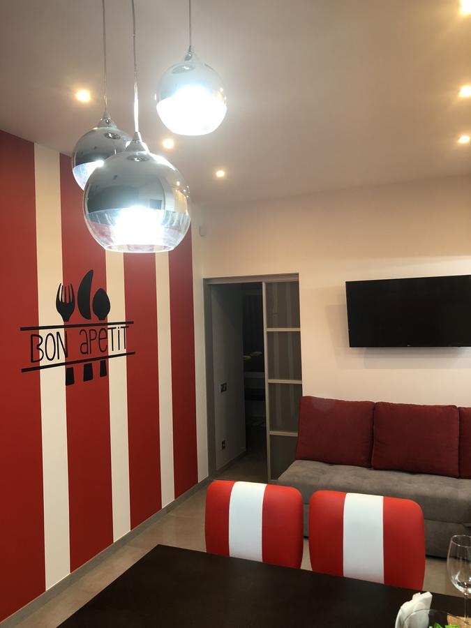 Bon Apetit Apartament Lviv Exteriör bild